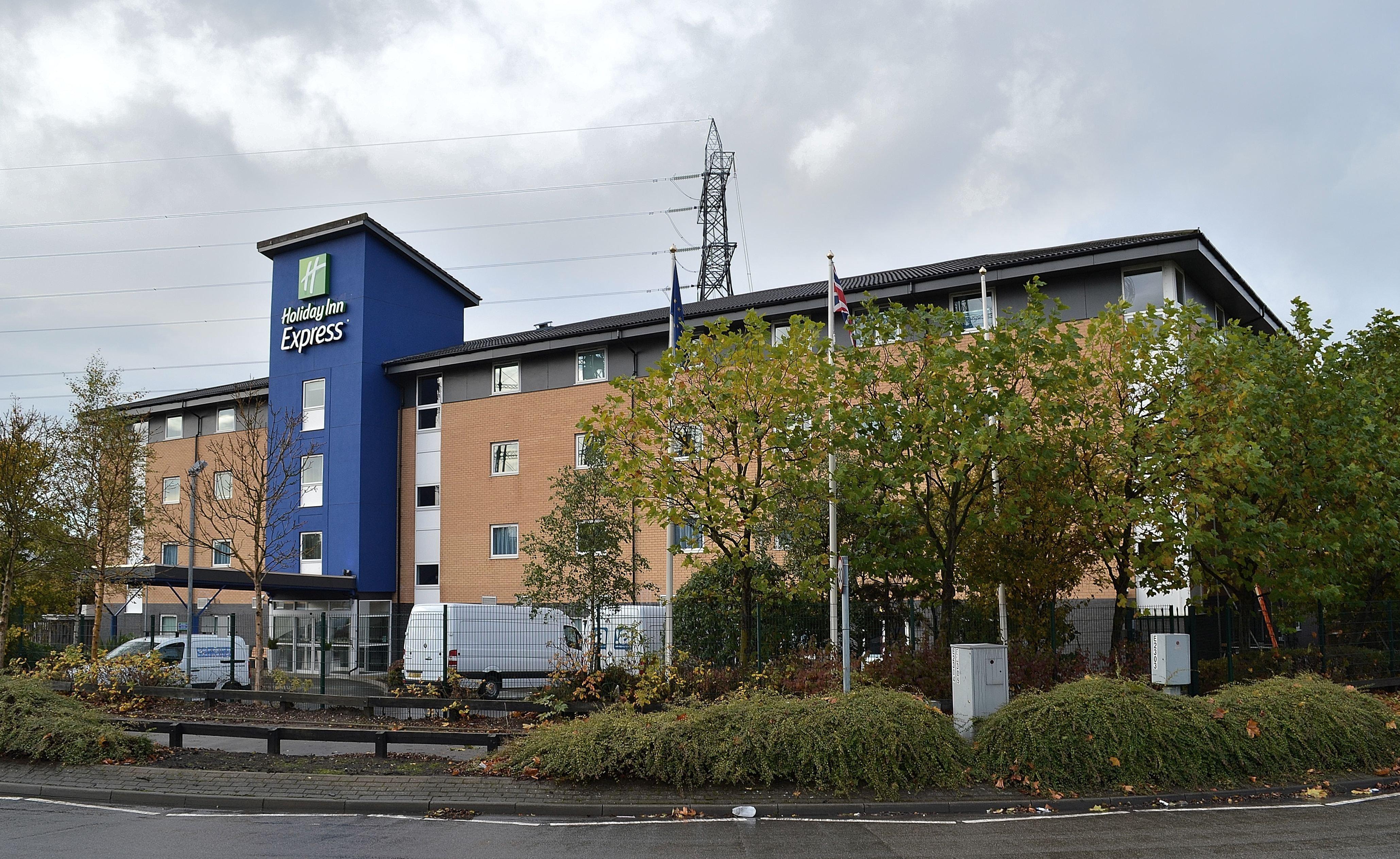 Holiday Inn Express Birmingham Star City By Ihg Exterior foto
